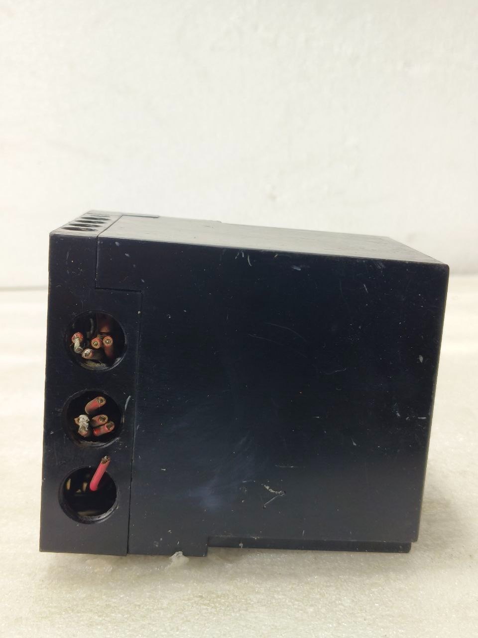 SIEMENS LFL1.322 SERIE 02 GAS BURNER CONTROL BOX 220-240V 50/60HZ FREE SHIPPING