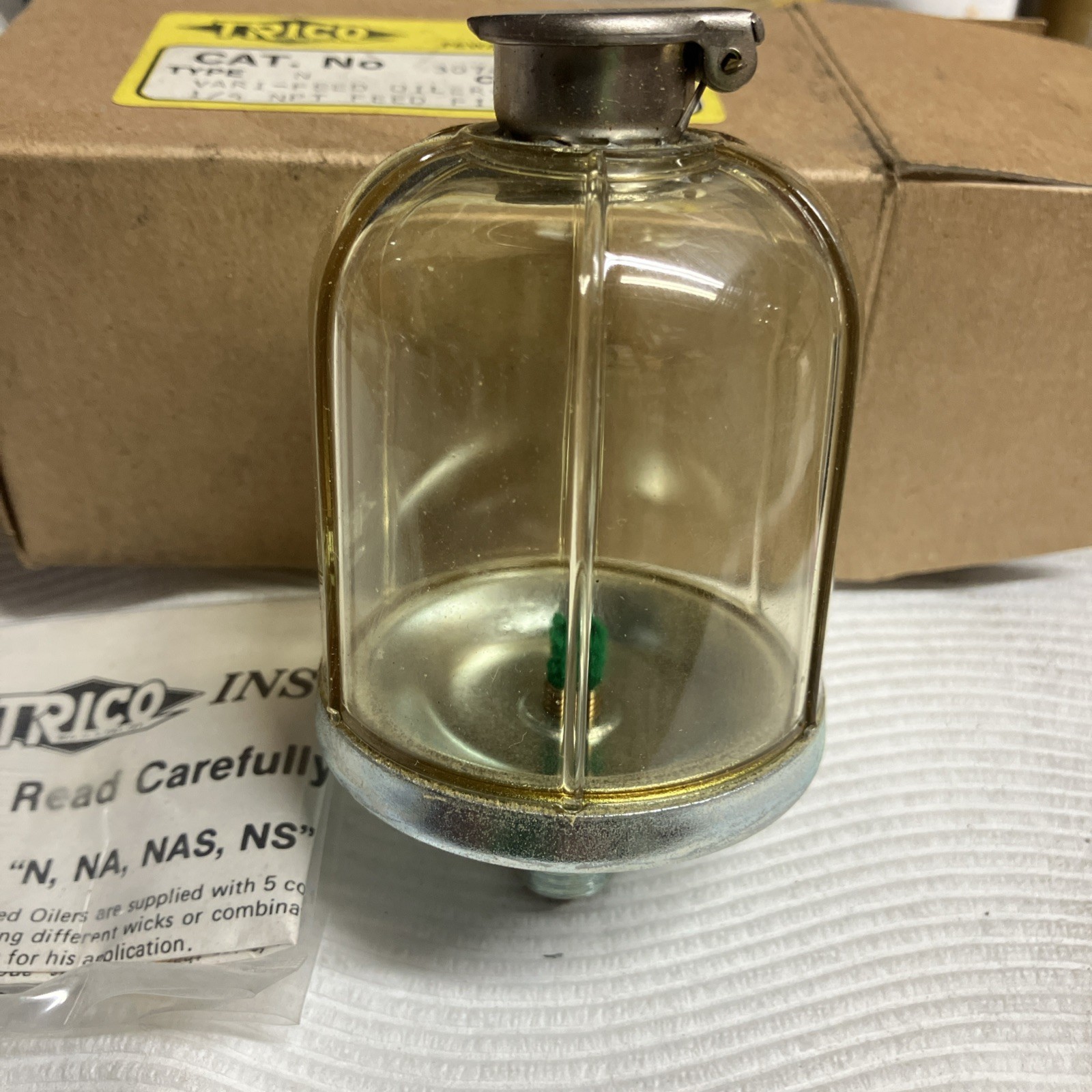 TRICO 30742 4 OZ. N OILER 1/4 FITTING **NOS**