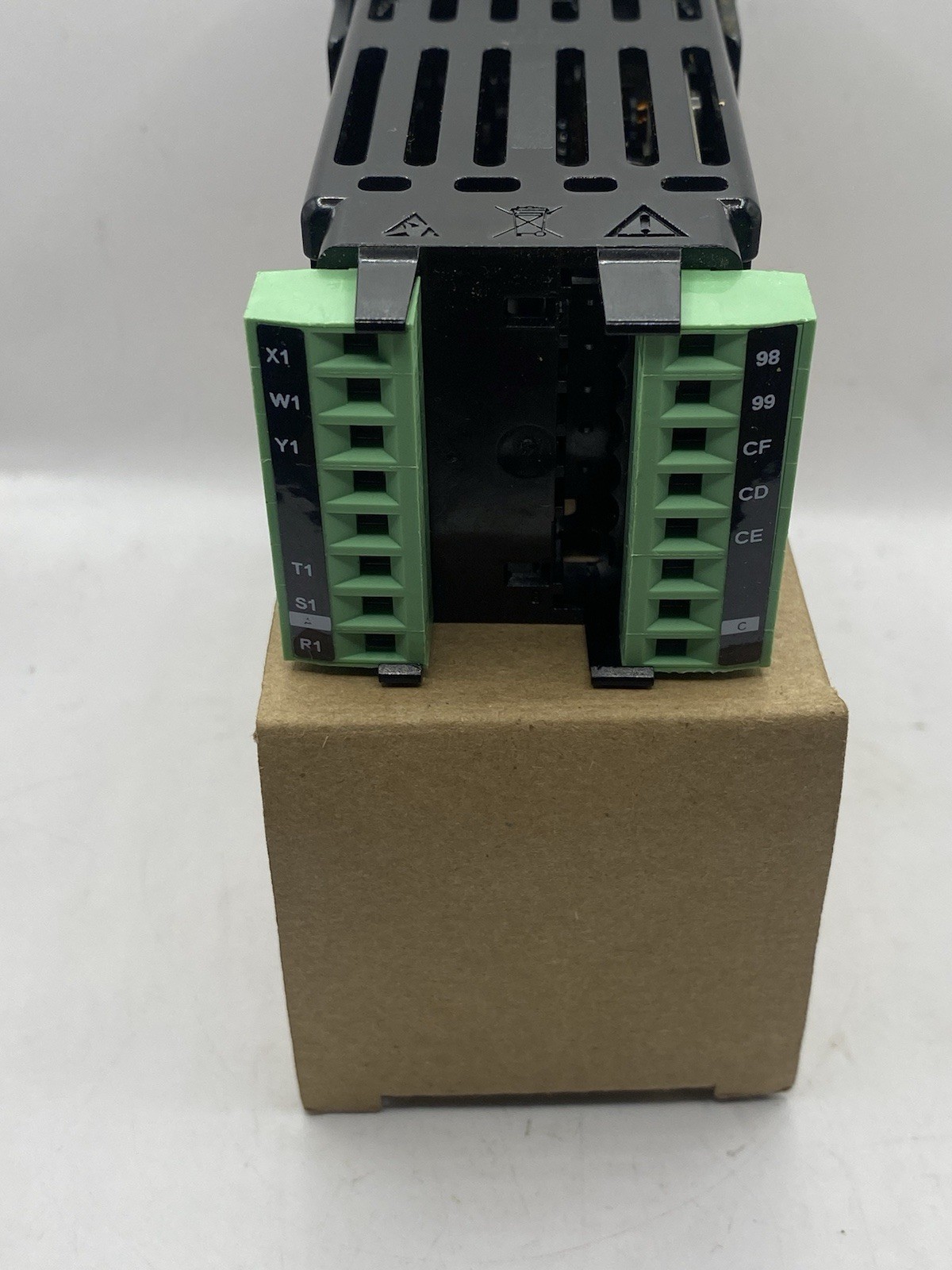 WATLOW PM6C1CA-AAAABAC Temperature Controller Nib