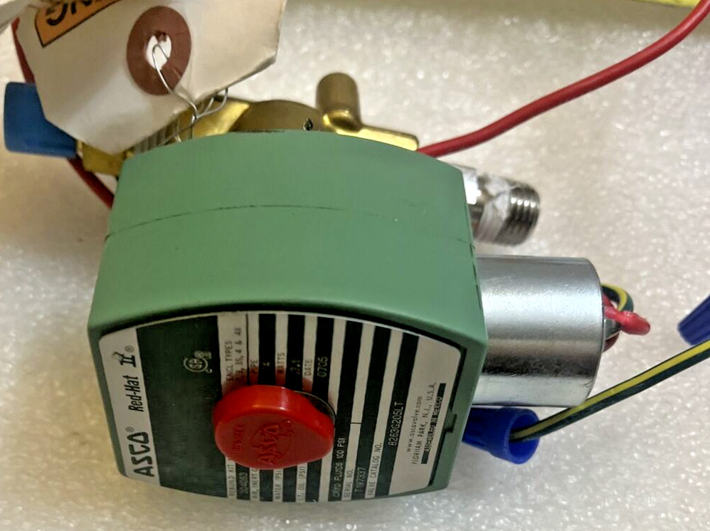 Asco 8263G205LT Solenoid Valve 100 Psi Cryo, 1/4″ NPT, 240v AC Coil 17.1W