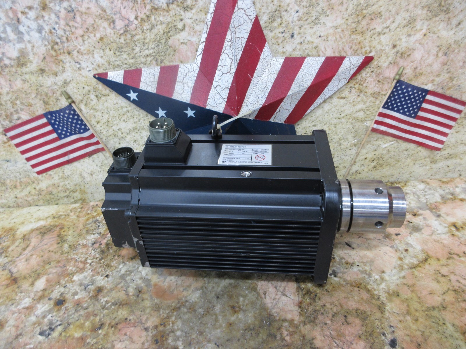 *SPECIAL PRICE* YASKAWA MOTOR USAFED-30CB2 UTOPH-500VB MORI SEIKI CL-25B