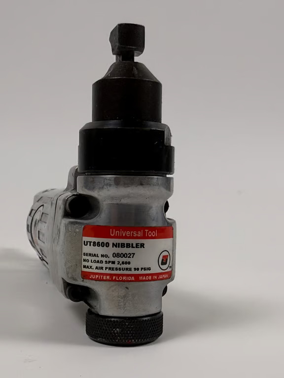 Universal Tool UT8600 Nibbler Pneumatic Air Sheet Metal Cutter 90 PSIG 2600 SPM