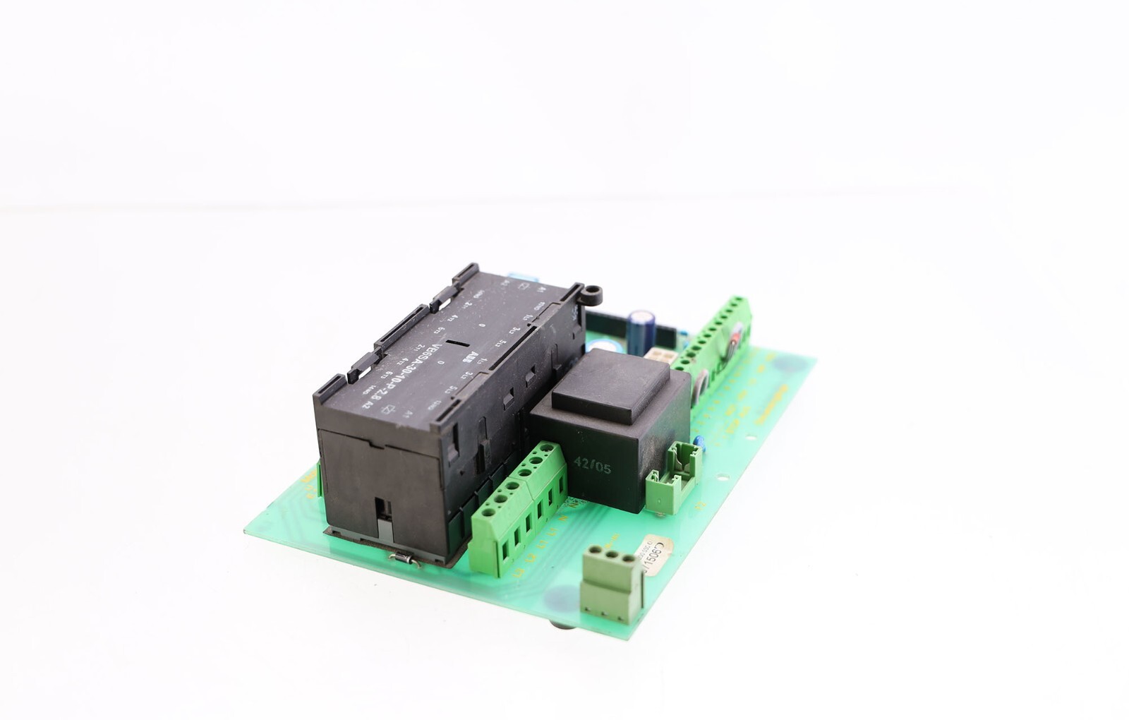 234000100B + ABB VB6SA-30-10-P-2.8 VB6SA3010P28