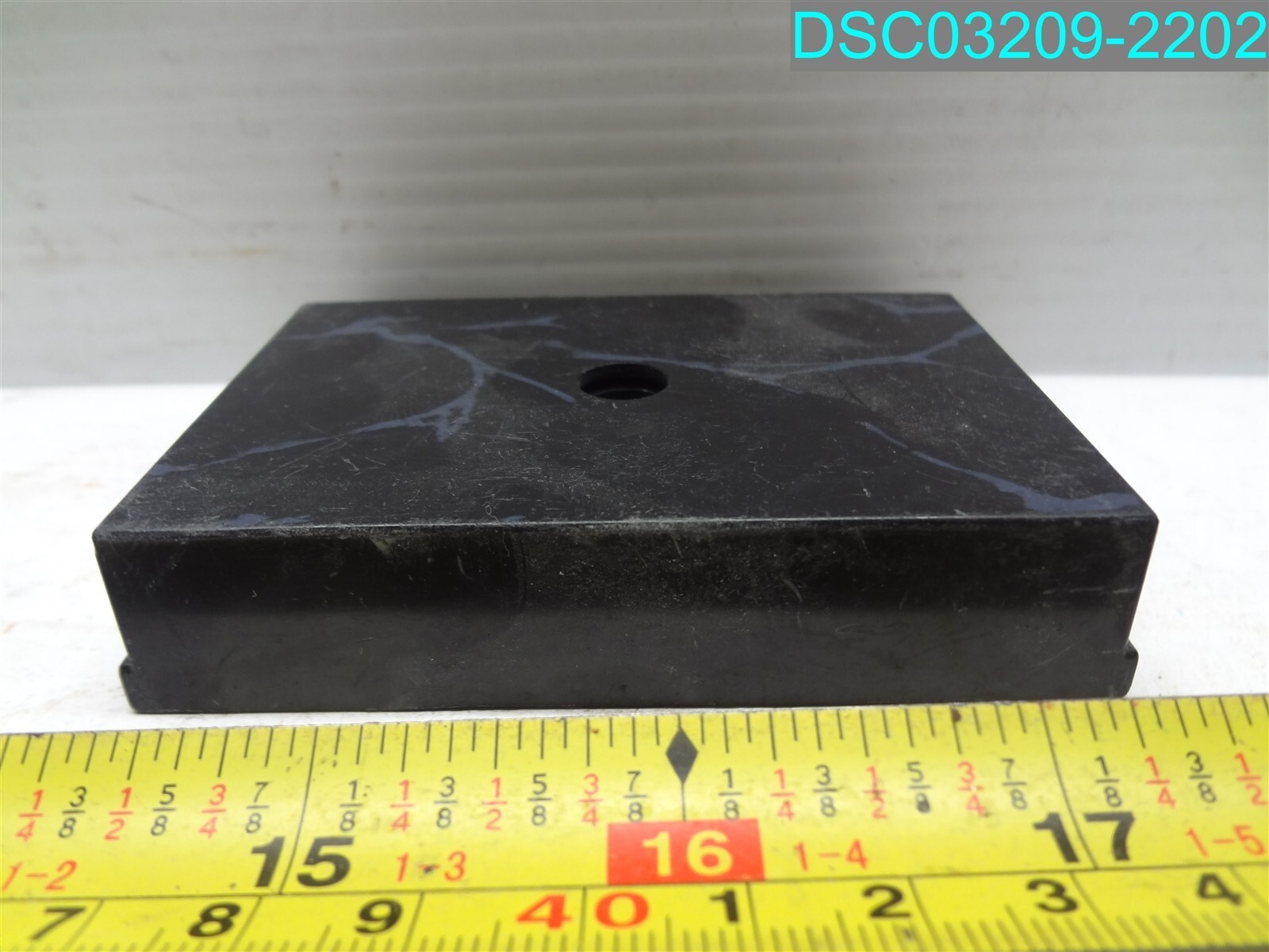 QTY=88: 3-3/8″ X 3″ X 3/4″ WEIGHTED PLASTIC TROPHY BLACK MARBLE FINISH