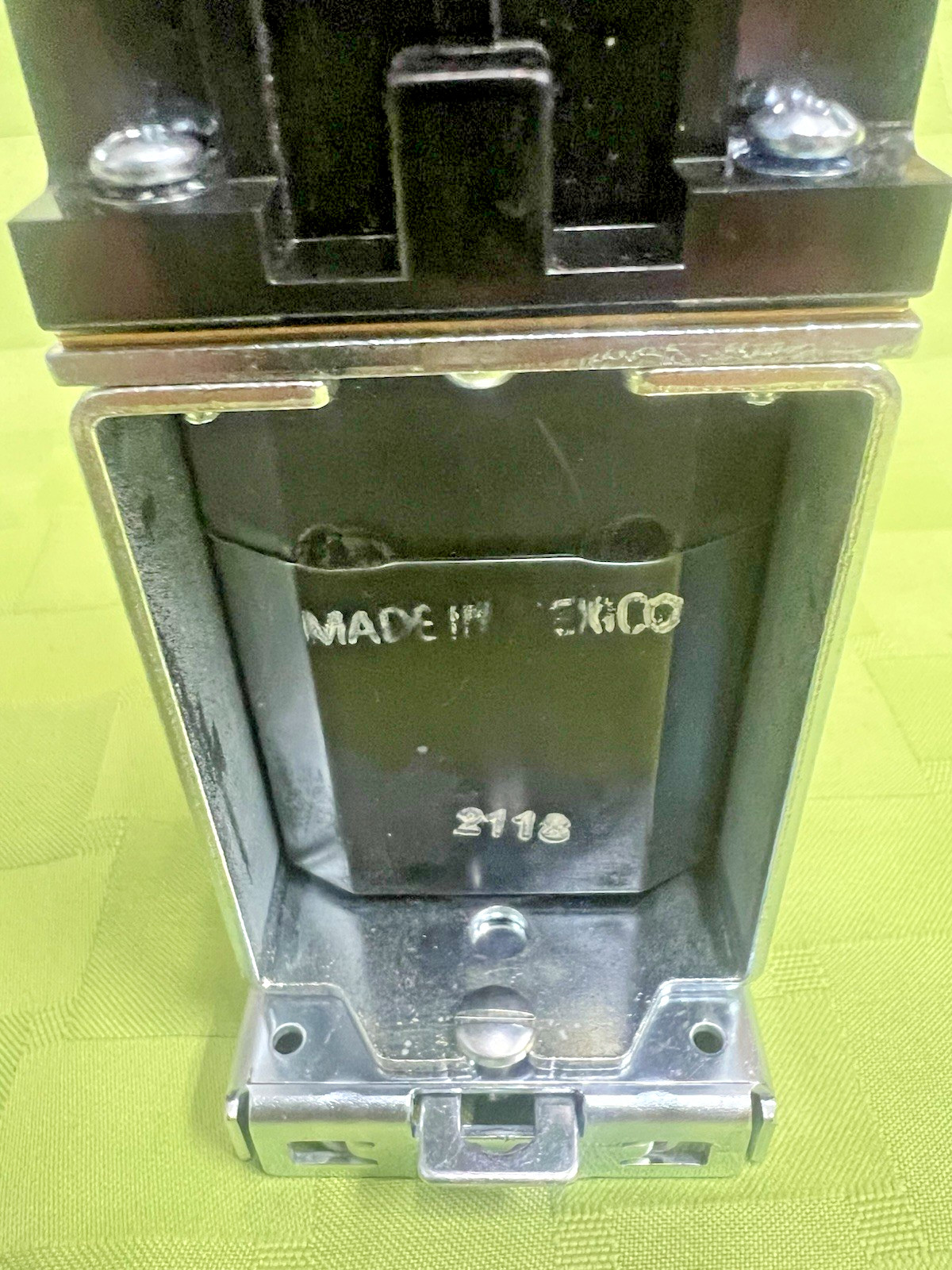 ALLEN BRADLEY 700S-DCP620DZ24 SAFETY CONTROL RELAY 600V DC COIL 8 POLE SER E NIB