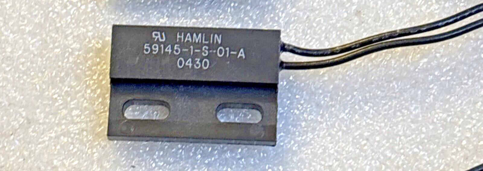 lot 3 HAMLIN 59145-1-S-01-A MAGNETIC PROXIMITY SENSOR REED SWITCH