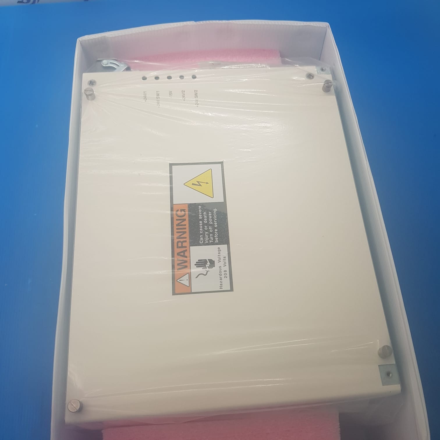 LAM RESEARCH 853-800087-406 MULTI OUTPUT POWER SUPPLY BY SHIMADZU JAPAN
