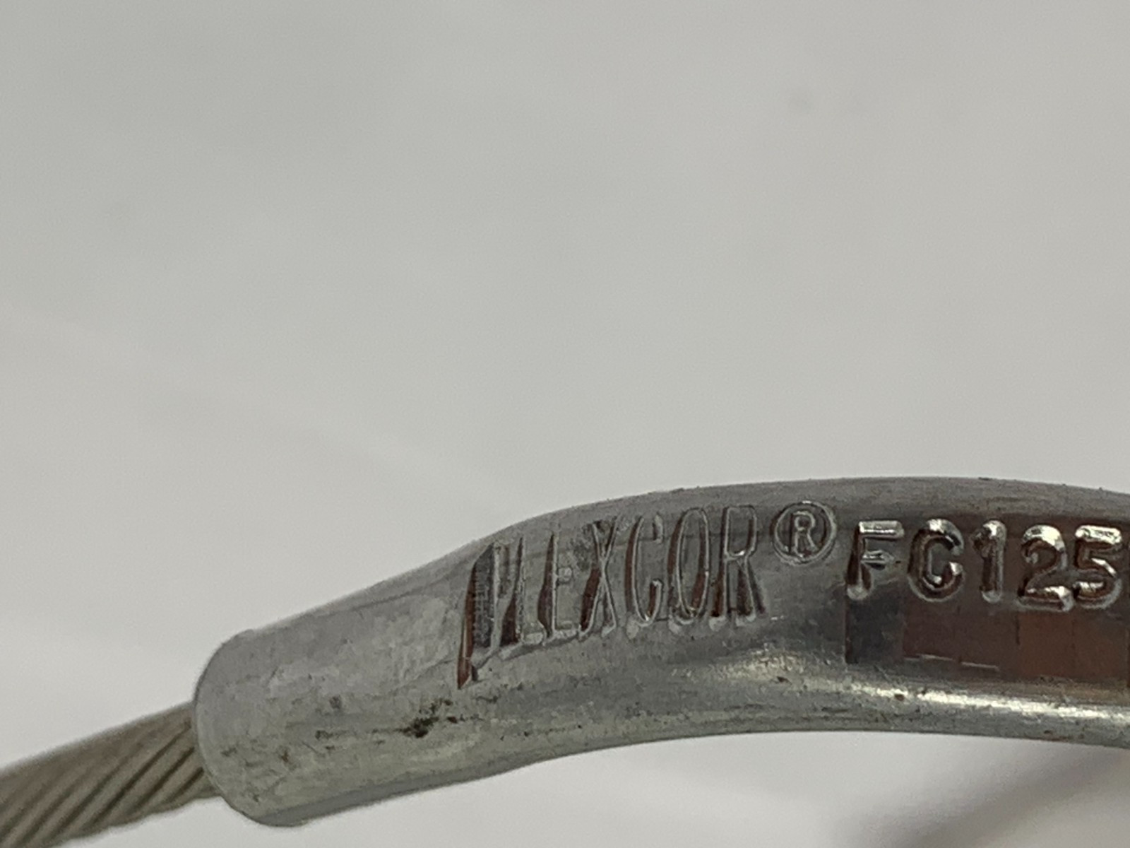 Legrand Pass & Seymour FC125U Single Support Grip 1.25-1.50″ Cable Single Eye