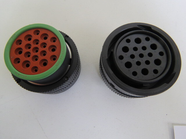 Deutsch HDP26-24-19SN Qty of 1 per Lot 19 Position Circular Connector Plug Hous