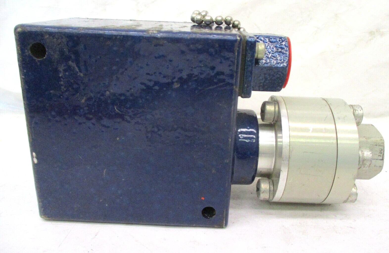 ITT Neo-Dyn 100P17Z3L Adjustable Pressure Switch A7142LR