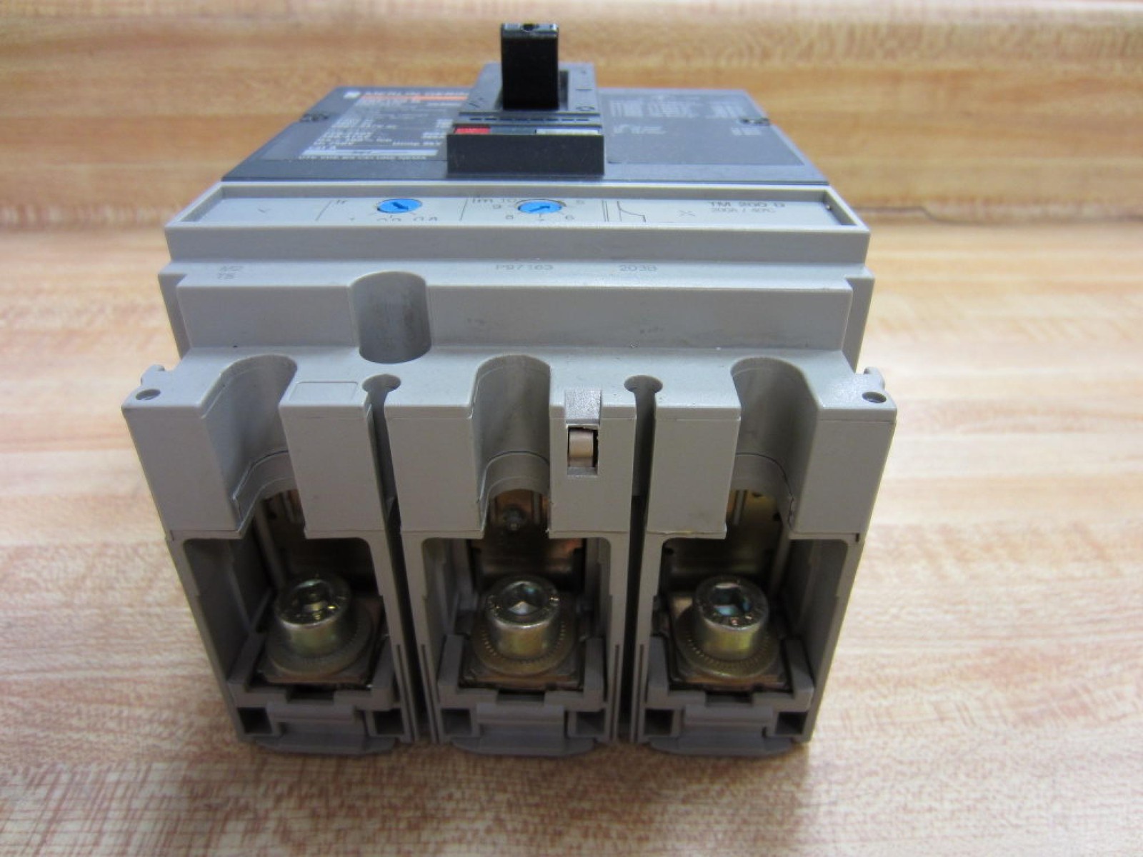 Merlin Gerin NSF150 N Circuit Breaker NSF150N