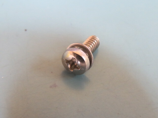 McMasters Carr 95345A047 Qty of 250 per Lot 18-8 Stainless Steel Pan Head Screw