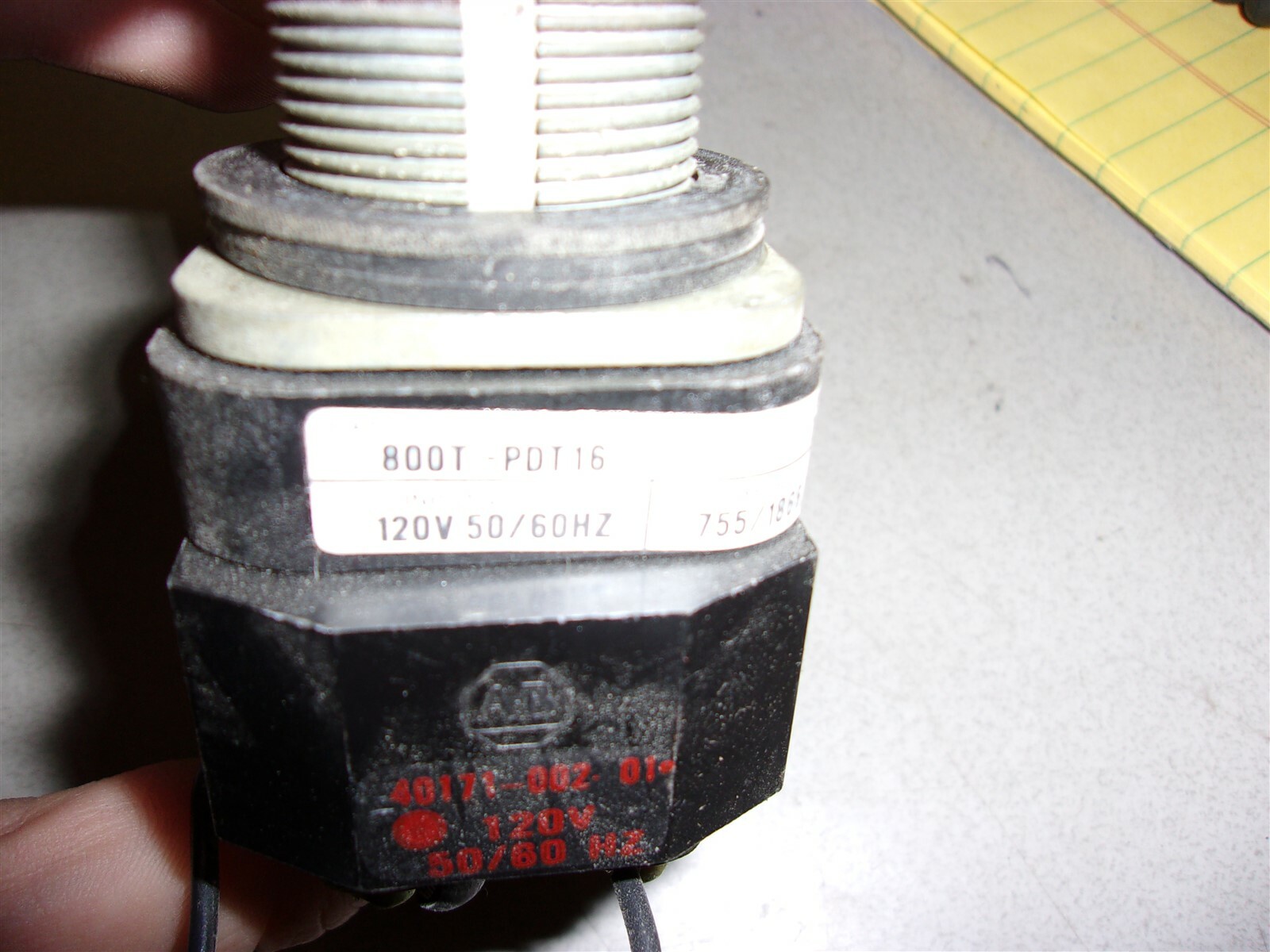 Allen Bradley 800T-PTD16 120V Switch *FREE SHIPPING*