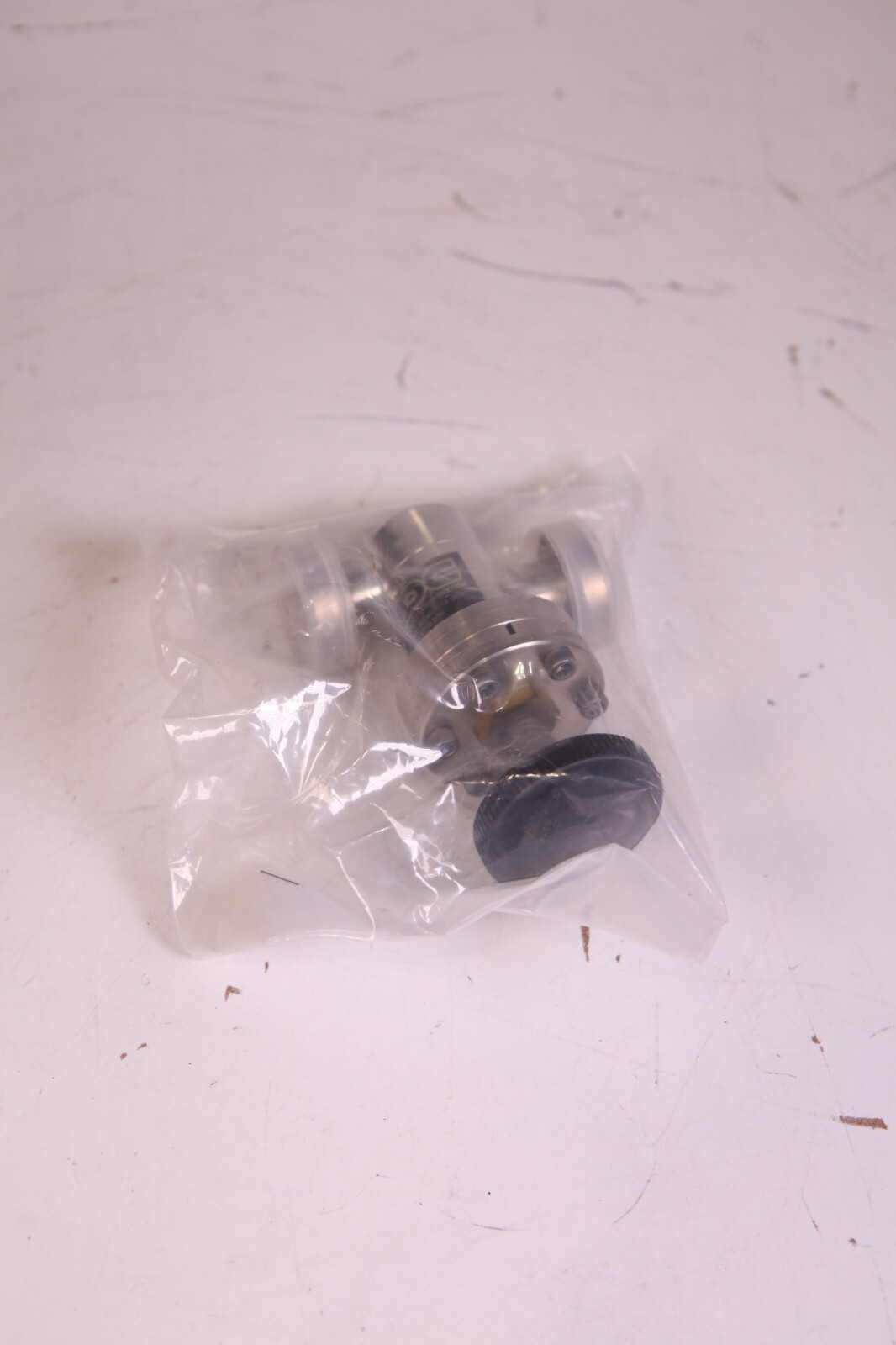 MDC Vacuum Products IV-075m Valve New, Old Stock