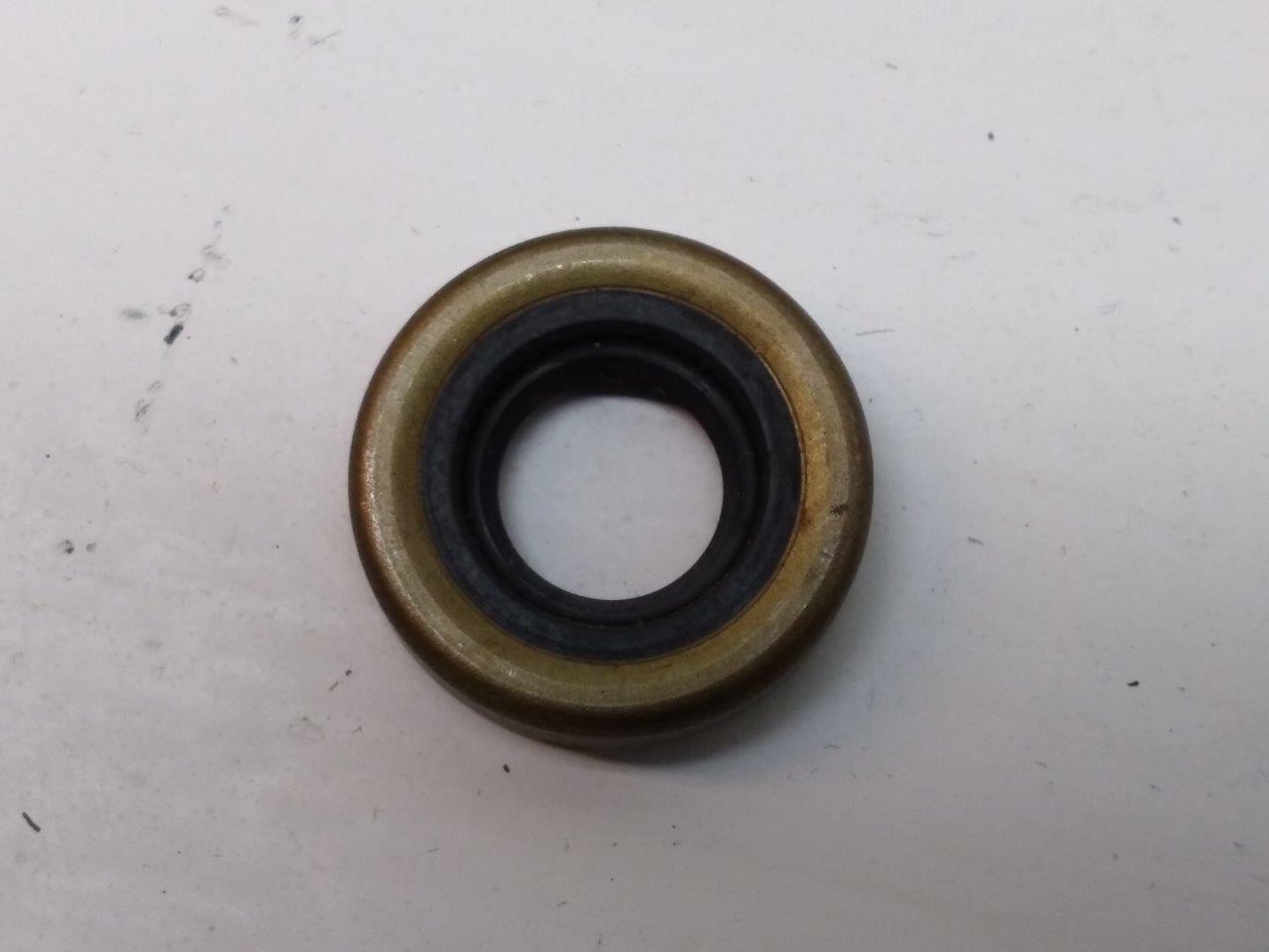 Chicago Rawhide 5250 13mm I.D x 28mm O.D x 7mm Thick Solid Oil Seal LOT OF 3