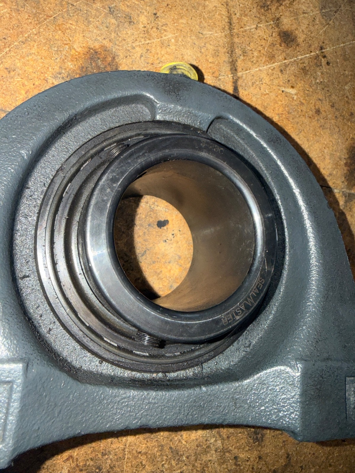Sealmaster MP-35C Gold Line 2 Bolt Pillow Block Bearing 2-3/16″ Bore (NEW)