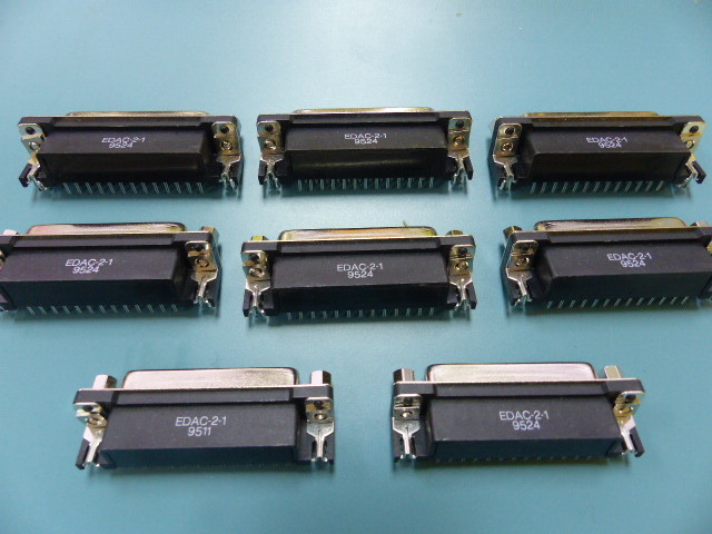 EDAC 621-025-260-043 Qty of 8 per Lot DB25M R/A .318 FP EDAC