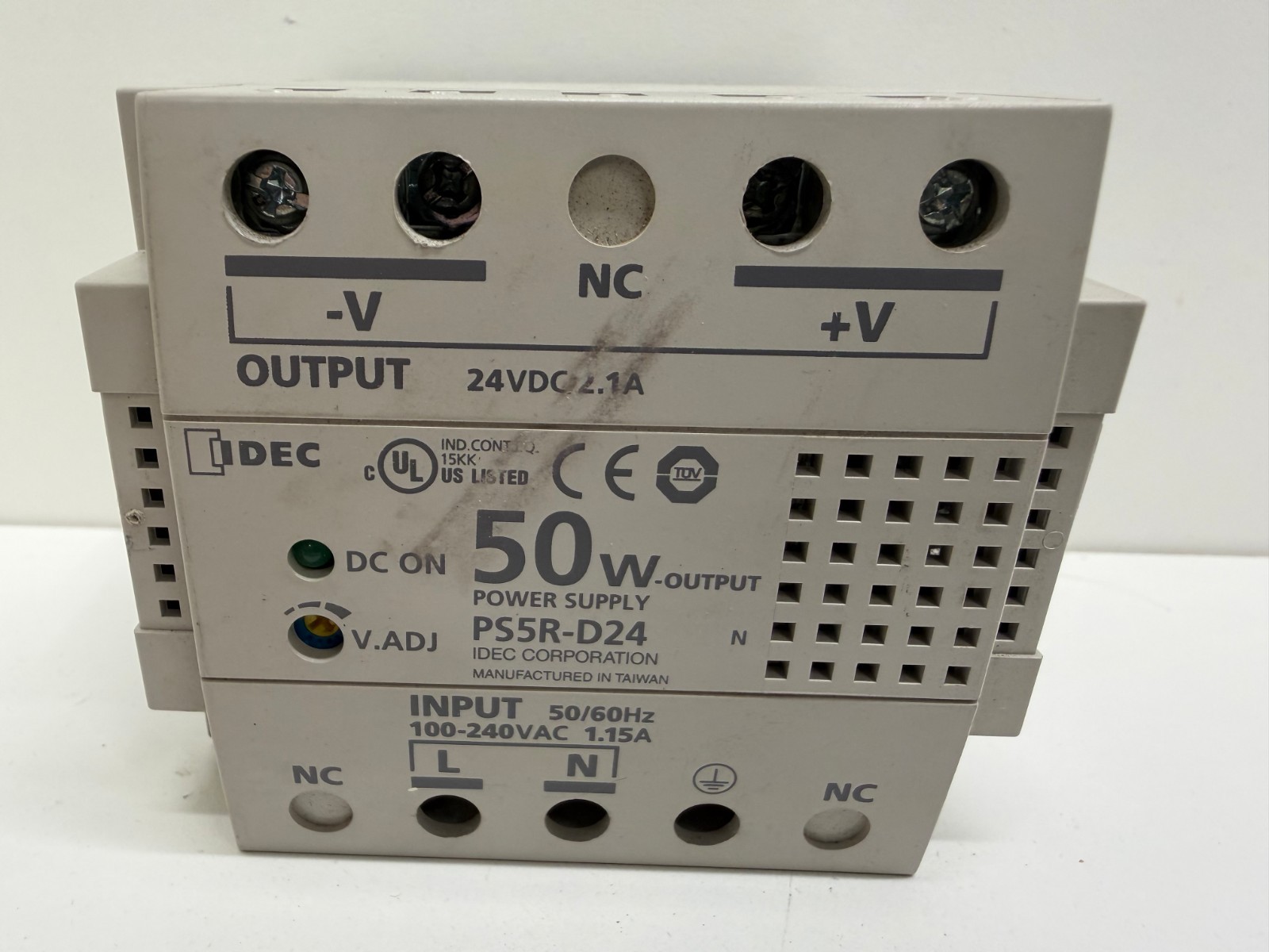 NEW OLD STOCK! IDEC 24VDC 2.1A POWER SUPPLY OUTPUTPS5R-D24
