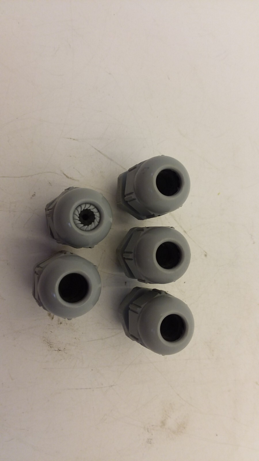 LAPP KABEL PG 9 PLASTIC CABLE GLAND FITS WIRE/CABLE 0.089″ – 0.34 LOT OF 5 NNB