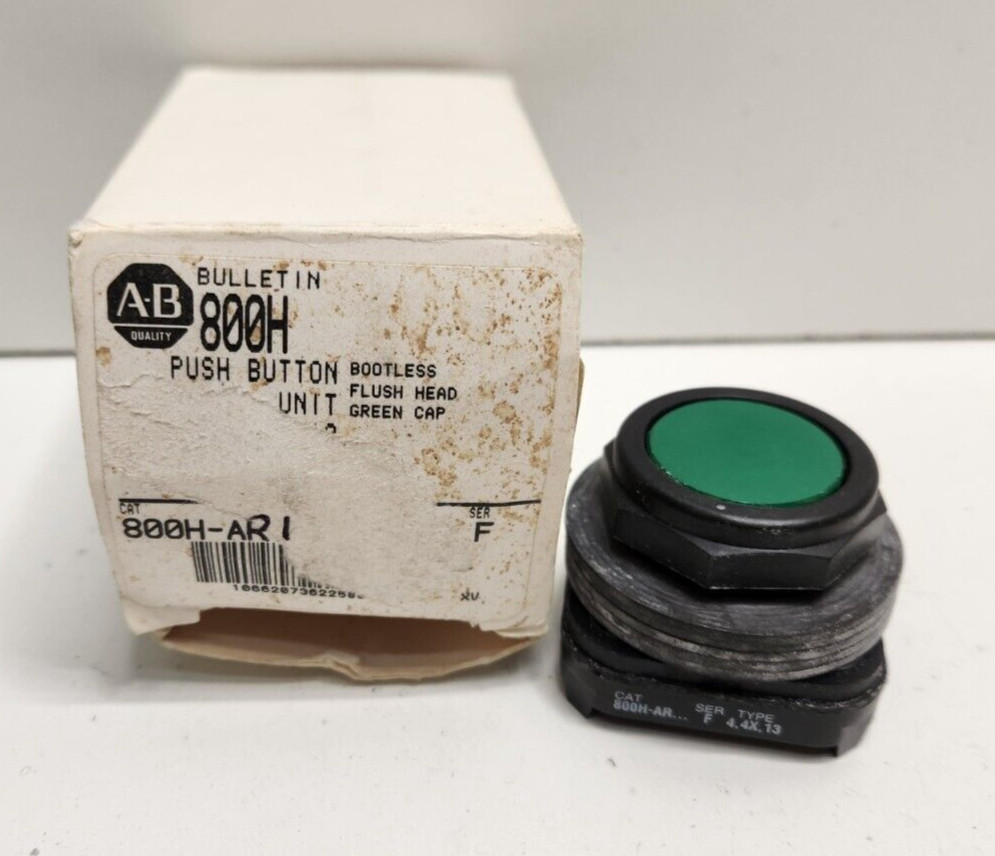 NEW IN BOX! ALLEN-BRADLEY FLUSH GREEN MOMENTARY PUSH BUTTON 800H-AR1