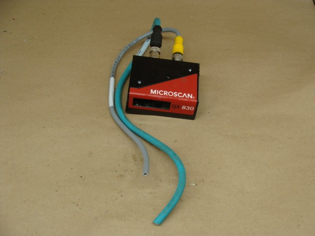 MICROSCAN QX-830 BAR CODE SCANNER FIS-0830-1004G 10-28V