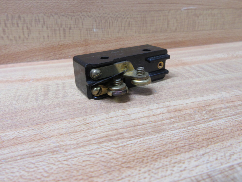 Micro Switch 6BS3-B Switch W/Pin Plunger 6BS3B