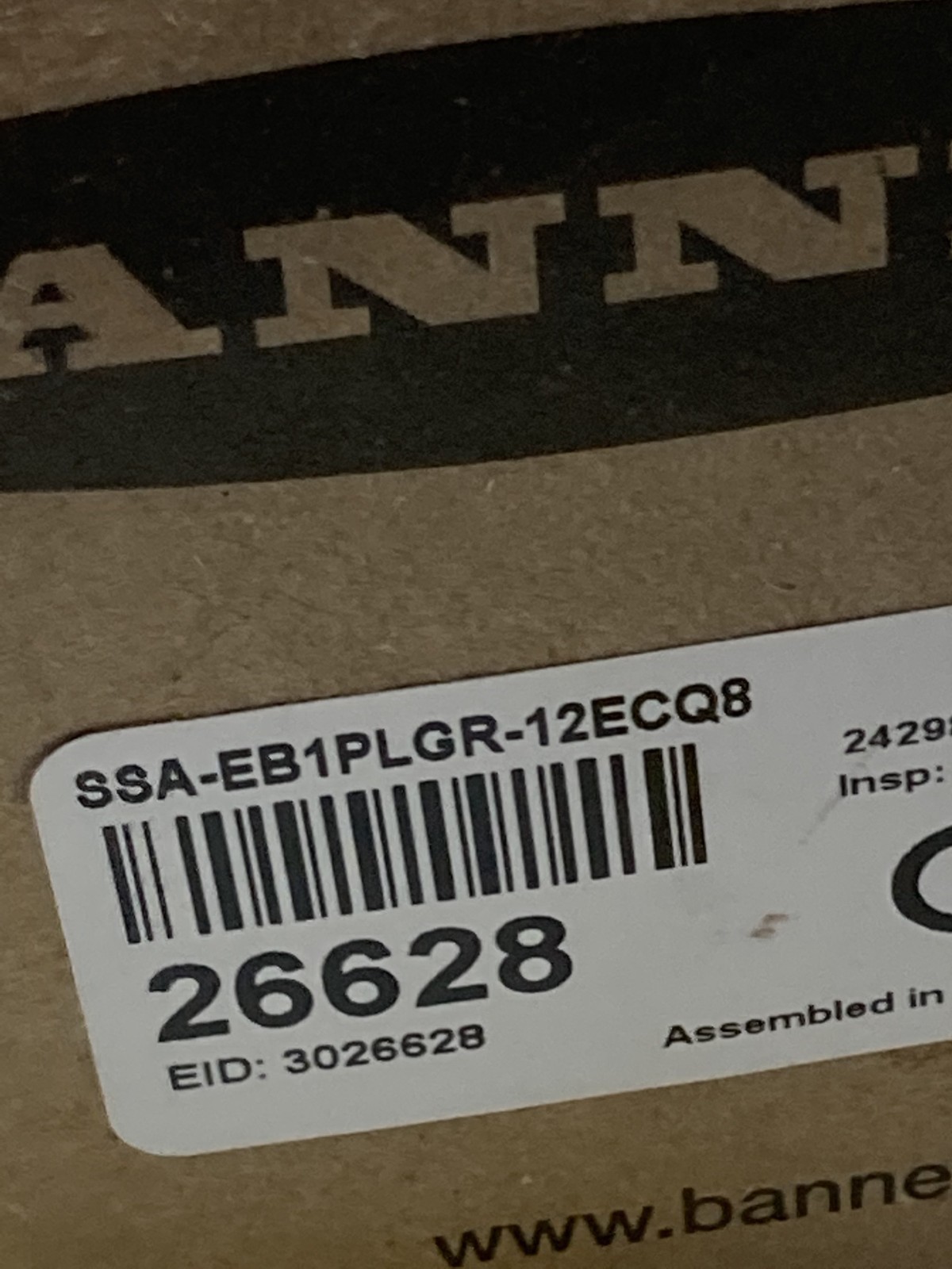BANNER SSA-EB1PLGR-12ECQ8 EMERGENCY STOP PUSH BUTTON TWIST REL ILL 8 PIN PNP NIB