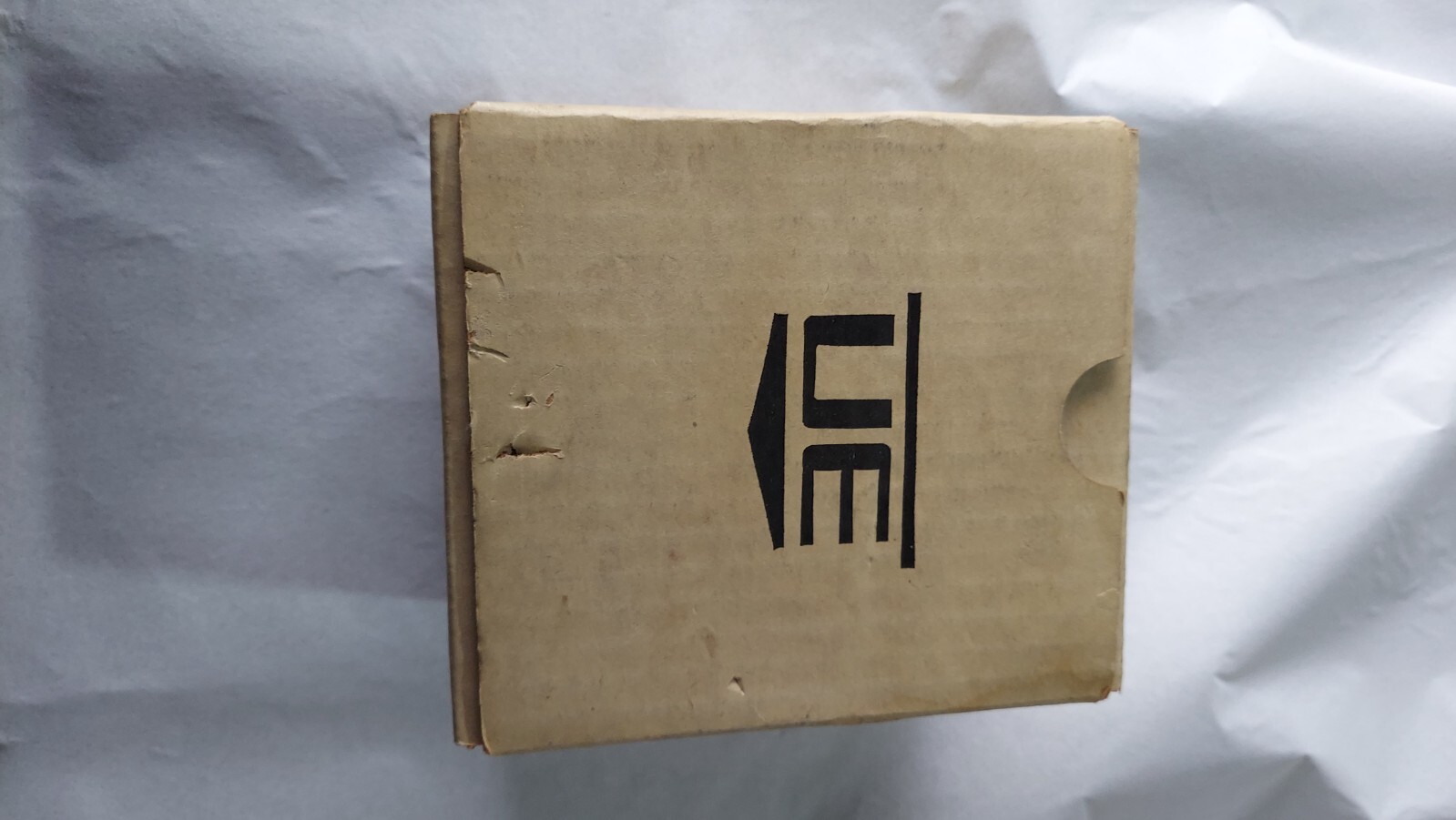 New UE United Electric J300 9560 Switch 450R 0-30″ HG Vac