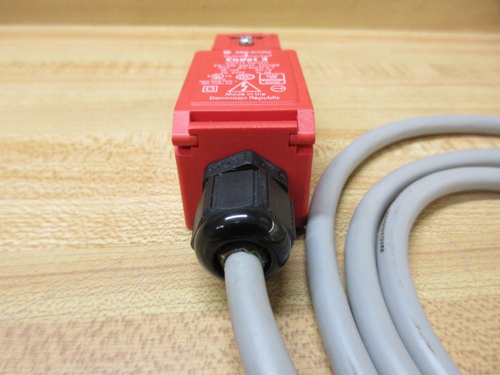 Allen Bradley 440K-C21061 Series A Safety Switch With Wiring