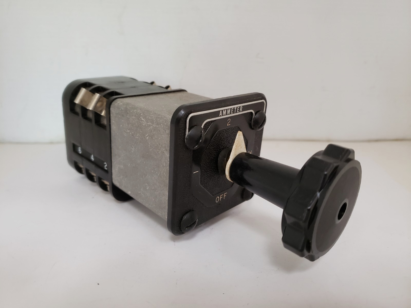 GENERAL ELECTRIC 10AA092 ROTARY CAM SWITCH 4 POSITION MAINTAINED NNB