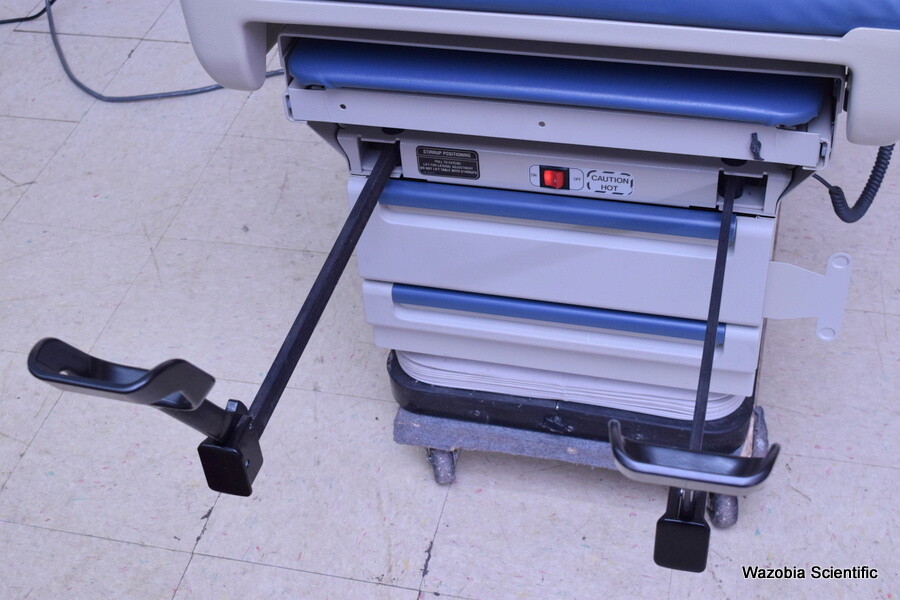 MIDMARK RITTER 405 LOW/HIGH EXAM TABLE