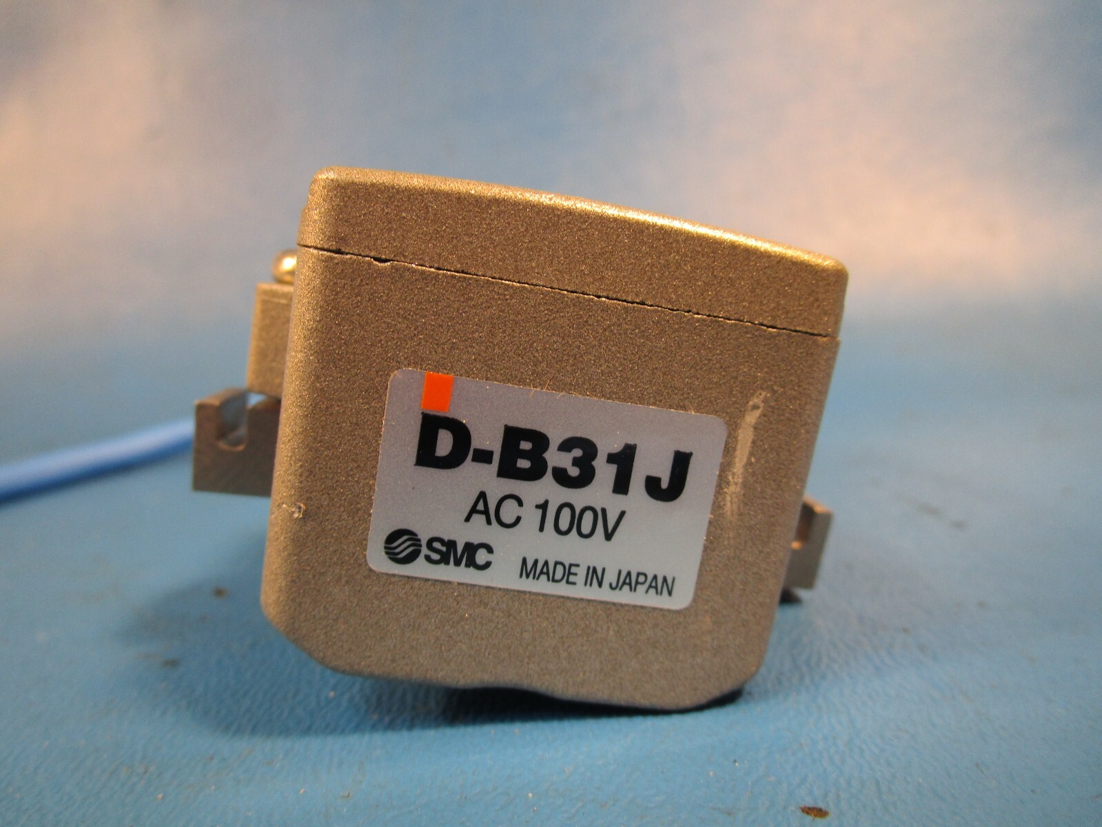 SMC D-B31J auto-switch, w/indicator light, AUTO-SWITCH ACCESSORY