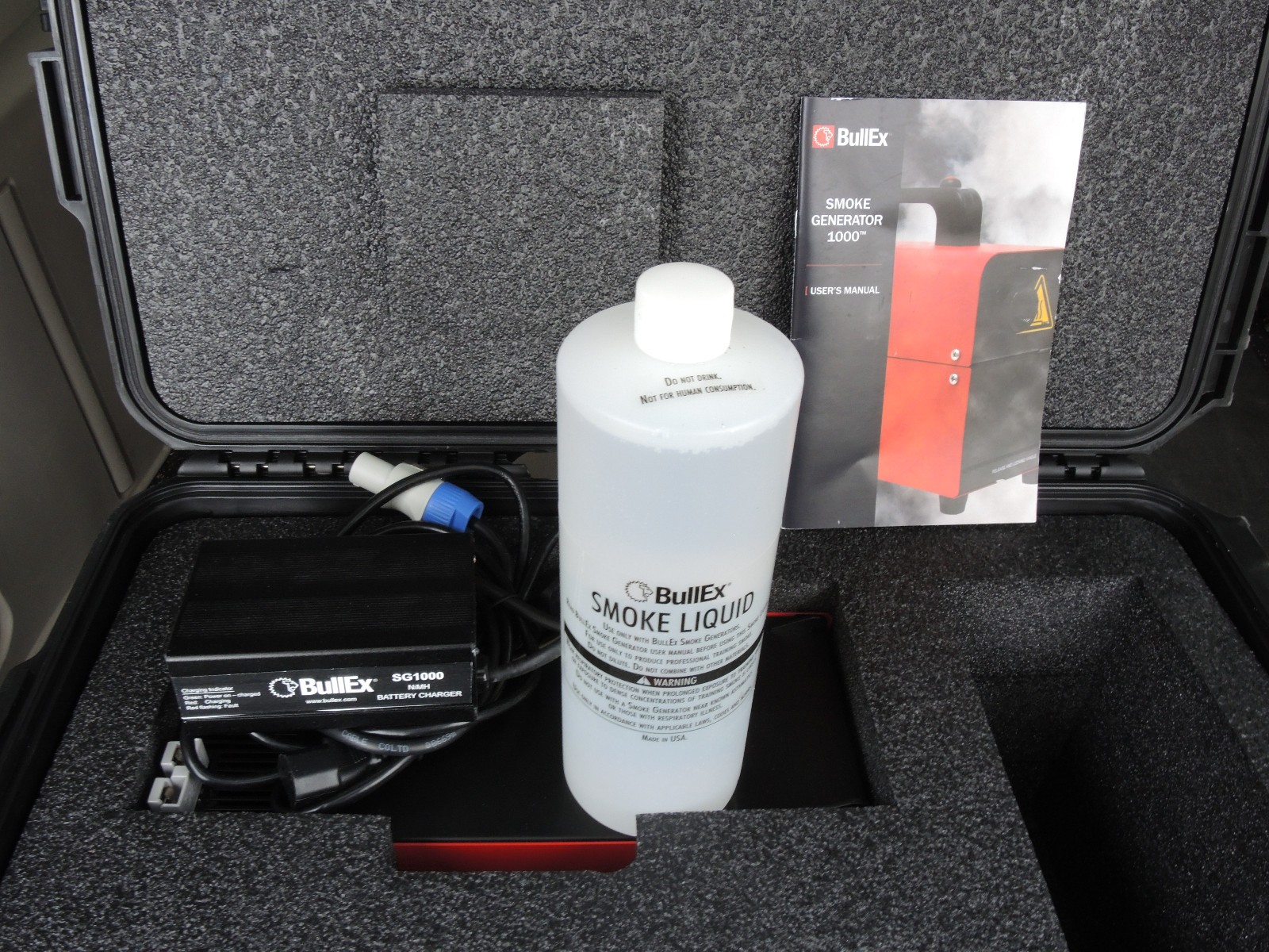 NEW! Lion/BullEx Smoke Generator 1000 SG1000 for Fireman Training in Hard Case