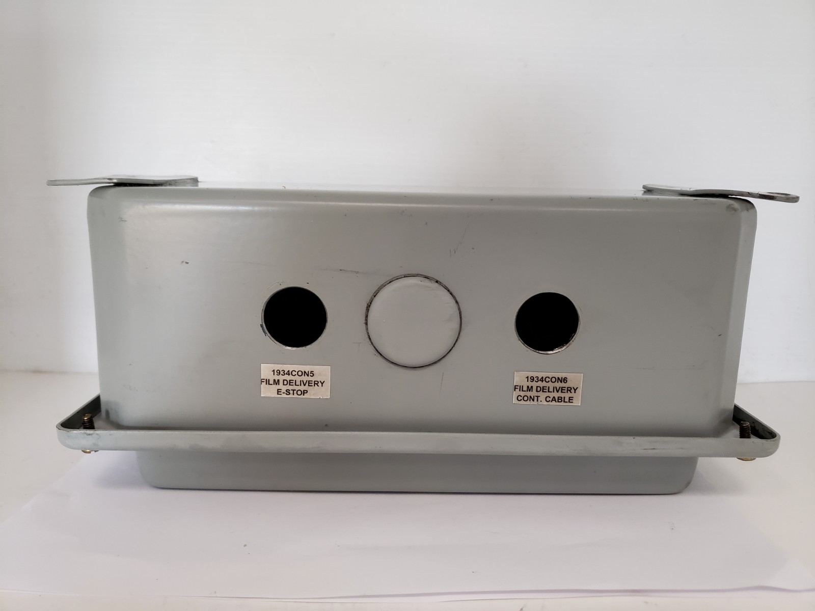 HOFFMAN E-D4PBX CONTROL PANEL PUSH BUTTON ENCLOSURE METAL 4 UNIT