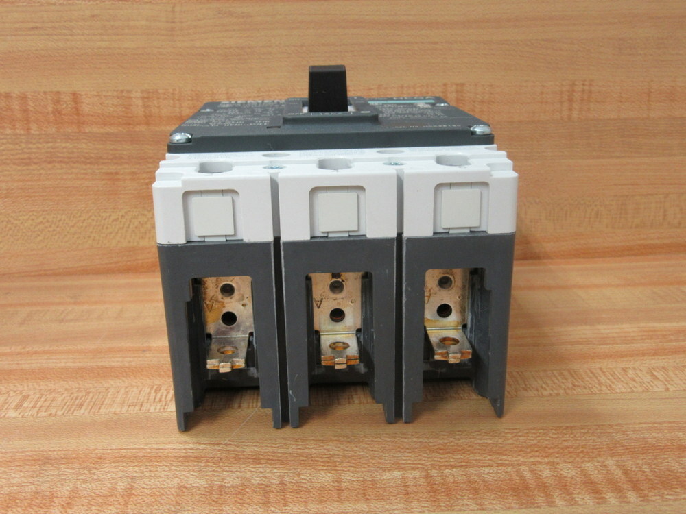 Siemens HCX3B150 150A Circuit Breaker HCX3B150L