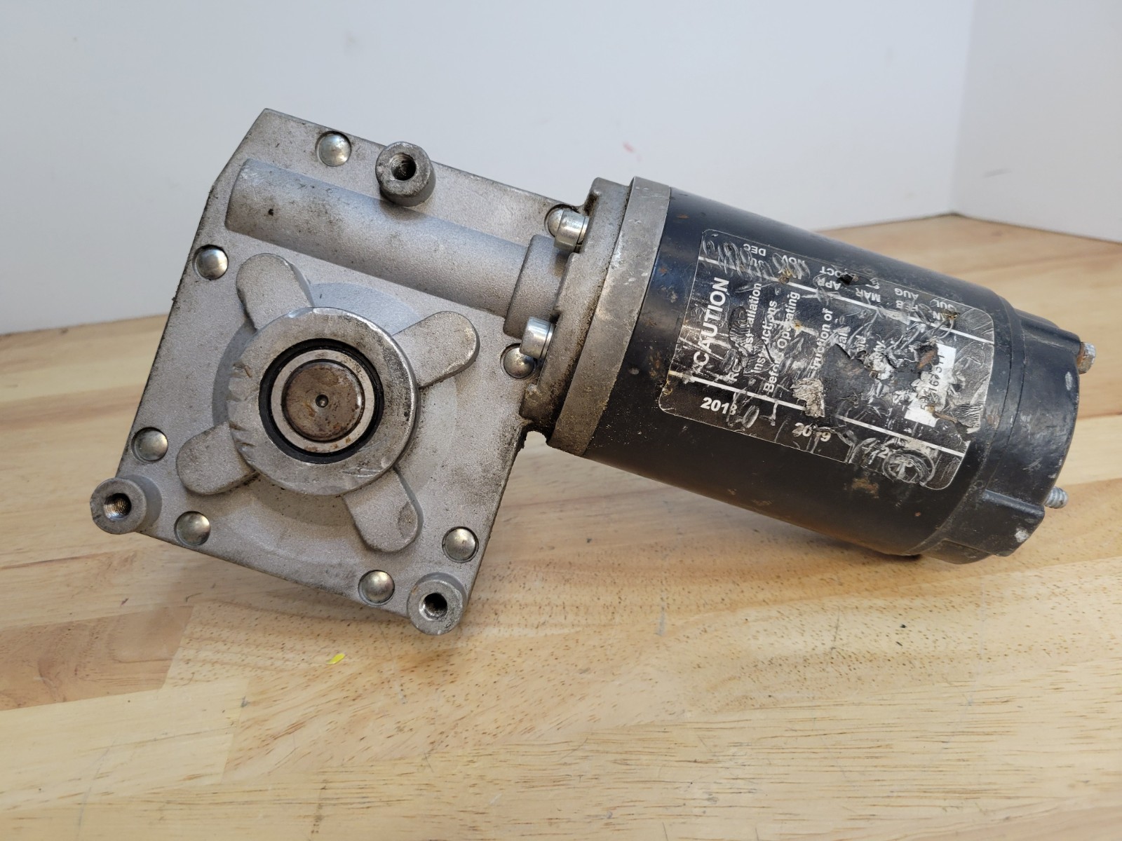 DUMP TRUCK TARP SYSTEMS MOTOR AND GEARBOX USED