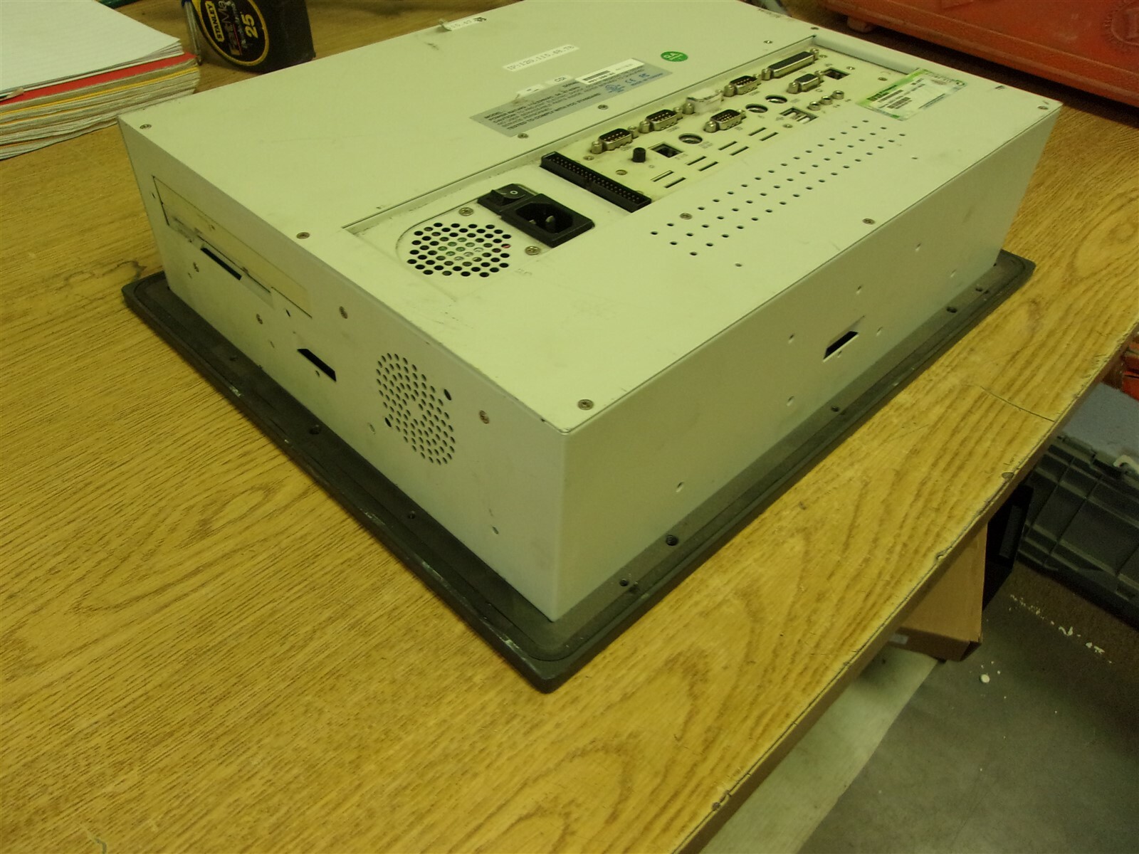 Window S XP Professional OEM Software Monitor E85-03013 X H8FD-PB9BG-J