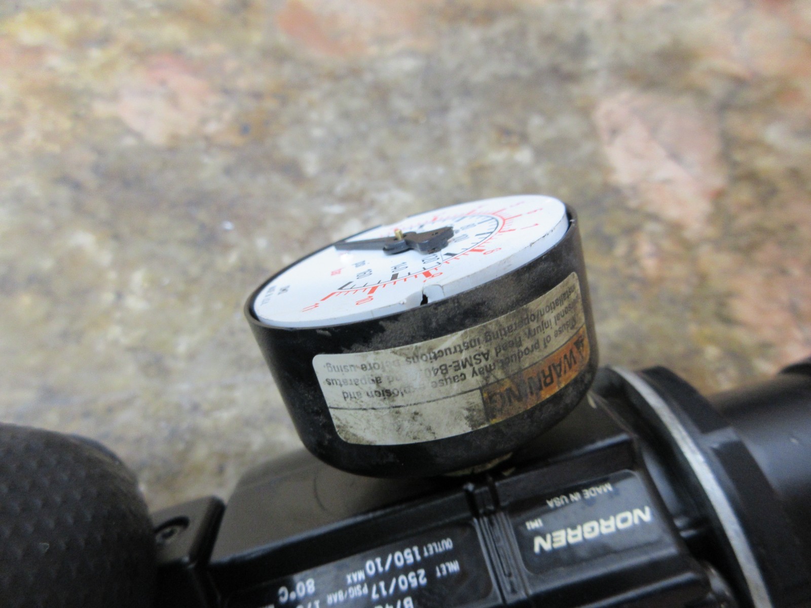 1996 HAAS VF-1 CNC VERTICAL MILL B74G-3AK-AD3-RMG NORGREN AIR FILTER REGULATOR