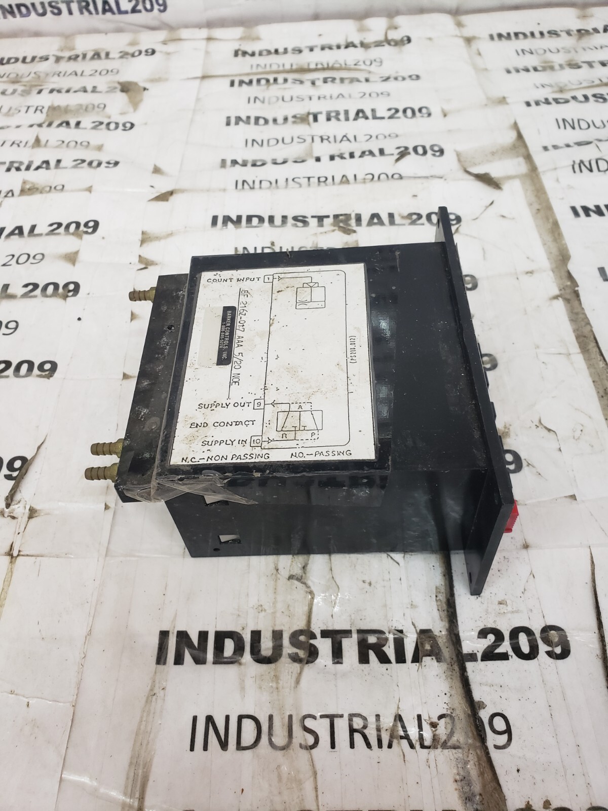 BARKER CONTROLS BF 216Z-017AAA 5/20 N0E COUNTER /TOTALYZER