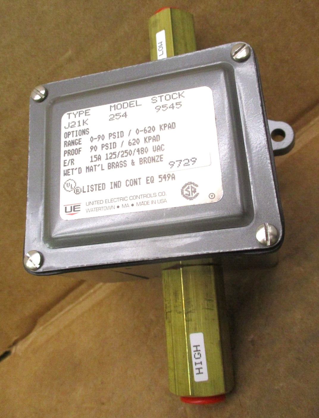 United Electric Controls J21K Model 254 Differential Pressure Control 49654HI