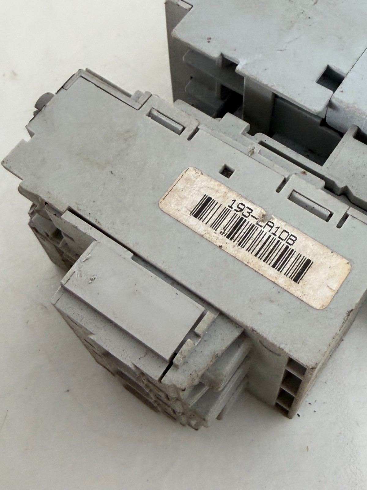 ALLEN BRADLEY 100-C09*10 /A CONTACTOR 600VAC 25A 193-EA1EB /A OVERLOAD RELAY (34