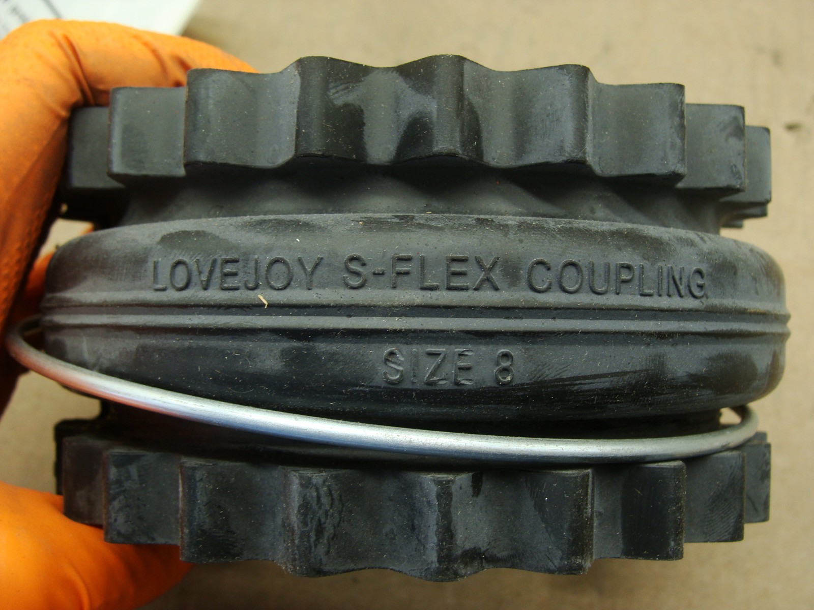 LOVEJOY TWO PIECE S-FLEX COUPLING 8E SLEEVE 685144 36419 W/RETAINING RING