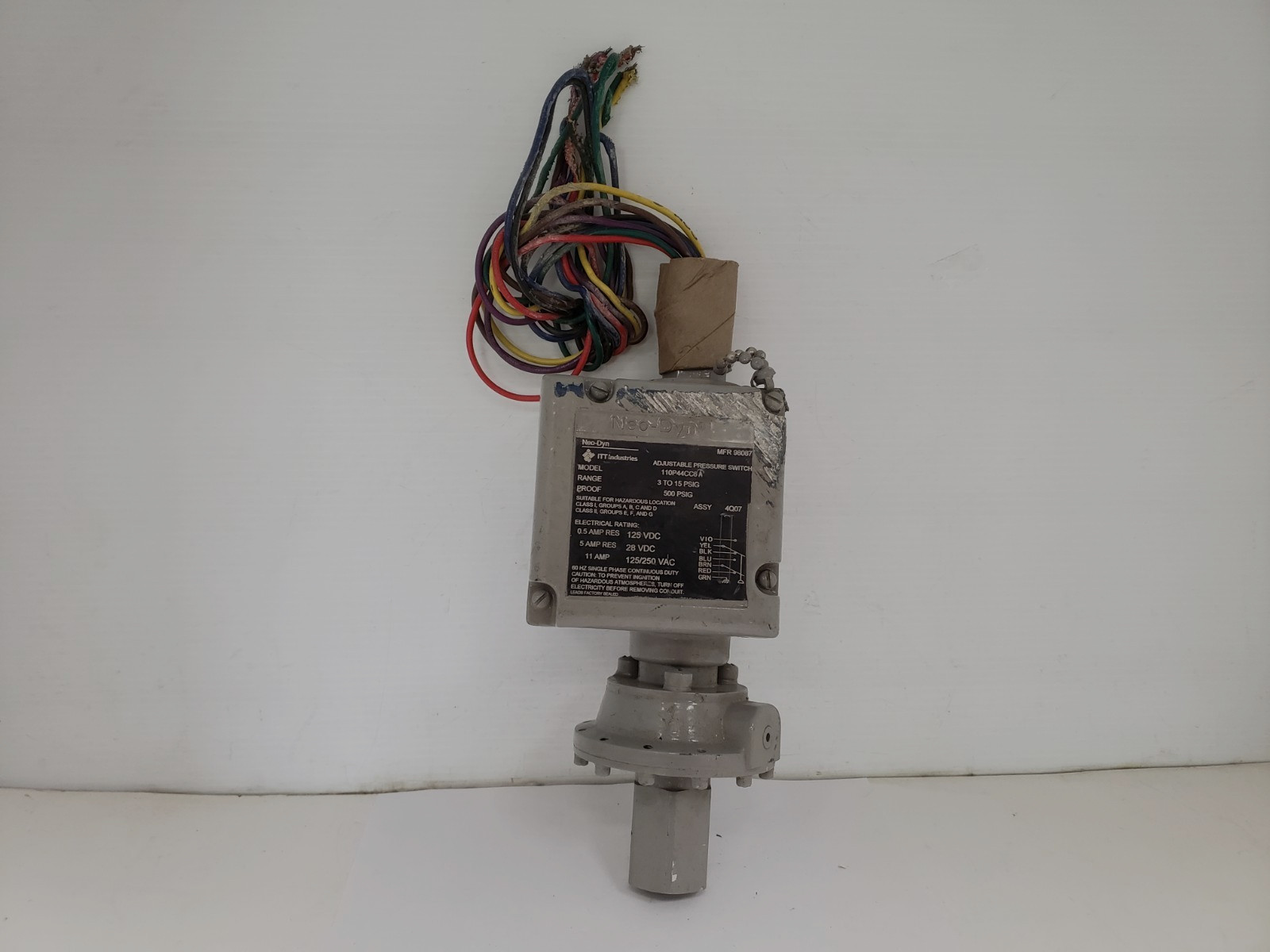 ITT 110P44CC6A PRESSURE SWITCH NEO-DYN ADJUSTABLE 3-15PSI RANGE