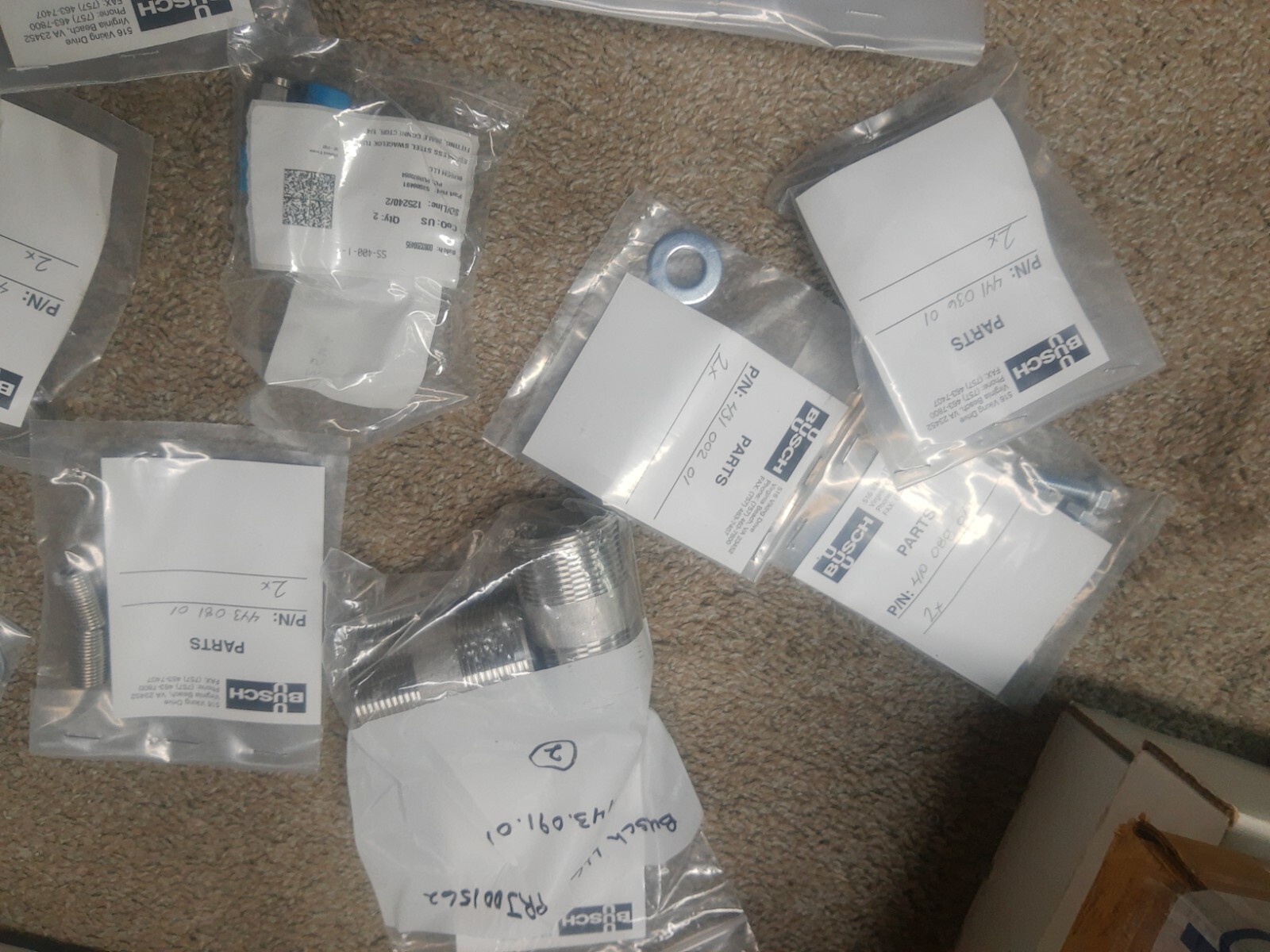 NEW HUGE LOT of Busch Vacuum Pump Hardware Parts Fittings Connector # 443.091.01