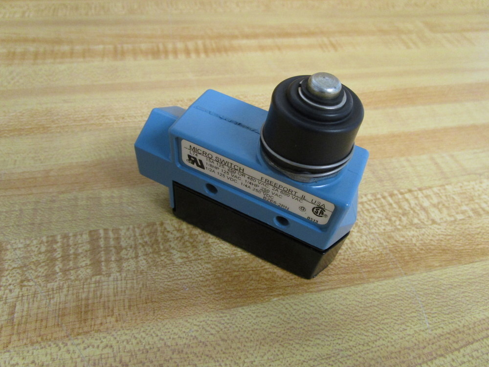 Micro Switch BZE6-2RN Limit Switch BZE62RN W/ Base