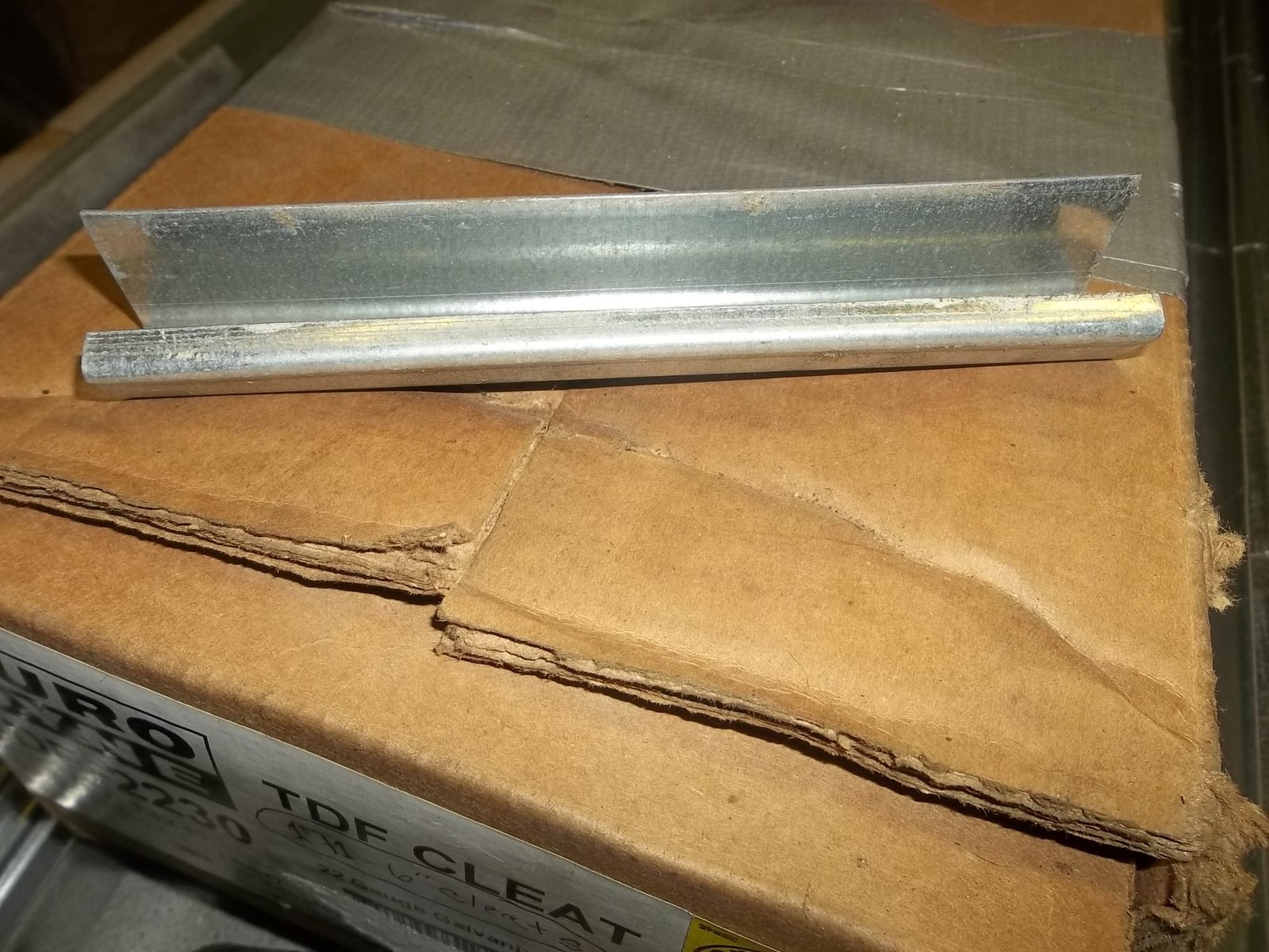 Duro Dyne TDF-2230 TDF Cleat 13231 Lot of 171 6″ 22-Guage Galvanized Steel