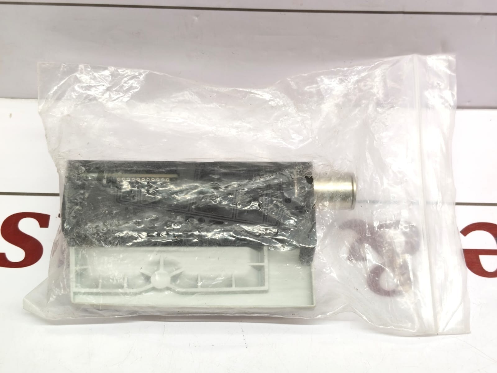 Aventics R412022824 Emerson AV05-4VP-AES-4VP Extension Kit Base Plate NEW OEM