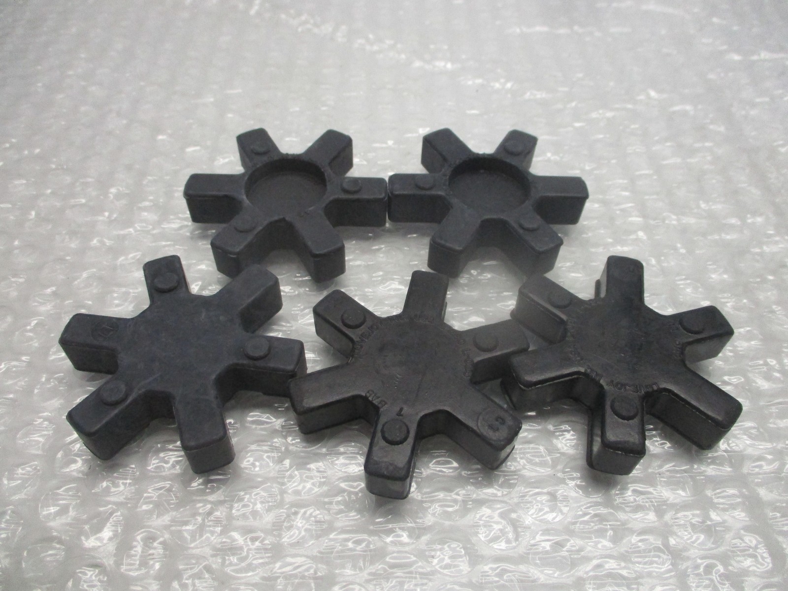 LOVEJOY L-090 L-095 SPIDER INSERT LOT OF 5 NSNP