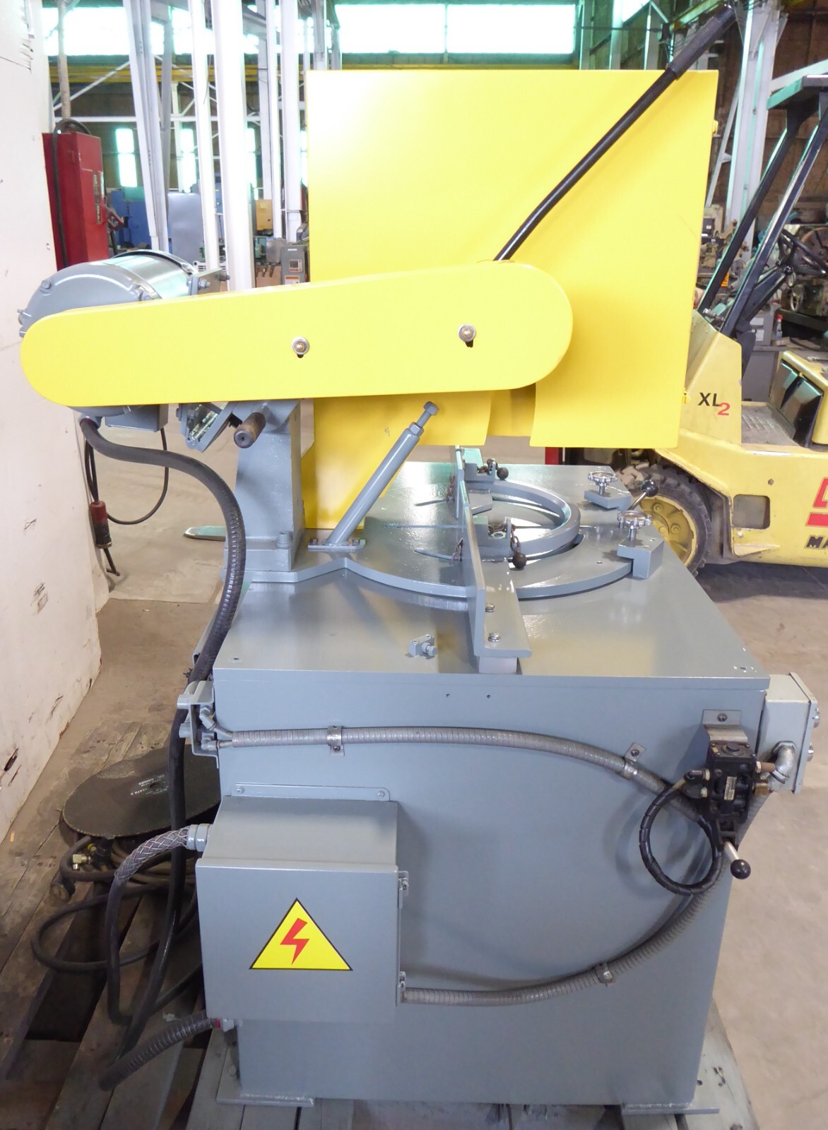 20″/22″ Kalamazoo Abrasive Saw KM20-22, Double Miter, Air Vise, 20 HP, 4″ Solids
