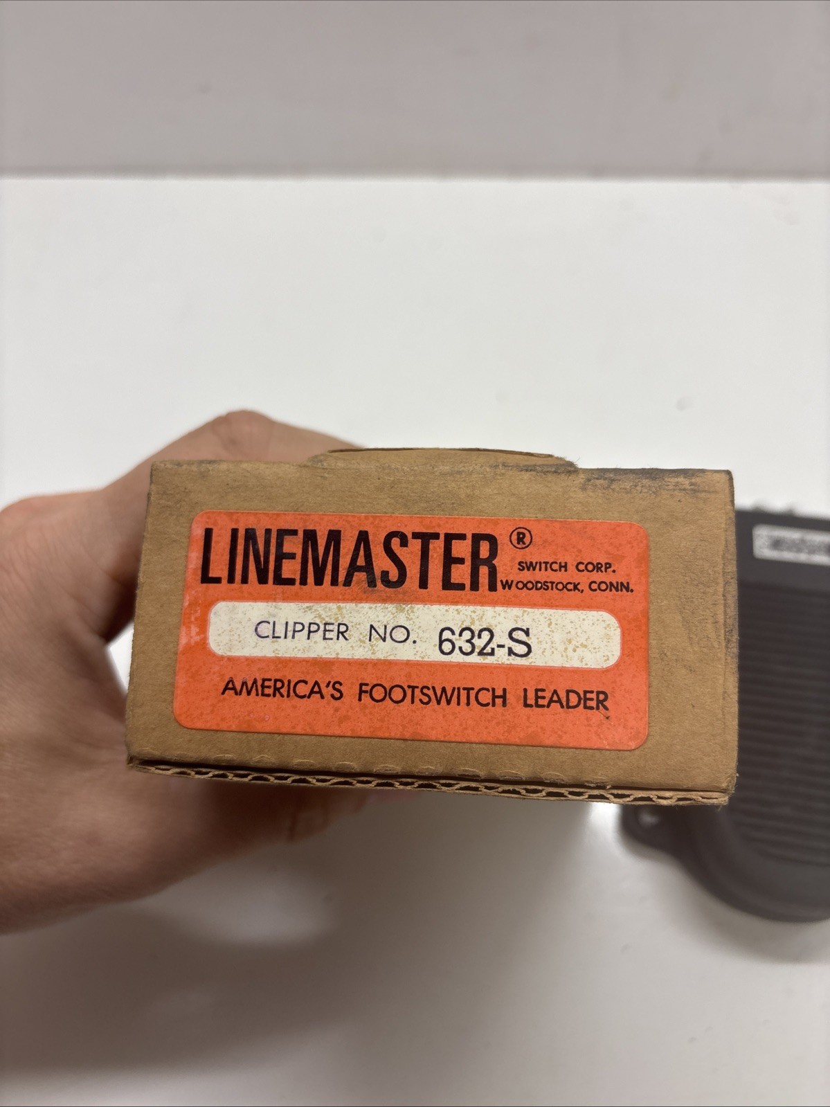New LINEMASTER 632-S Clipper Foot Switch 20a 1hp 125-250 vac